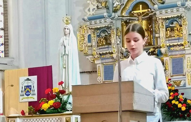 Maryja prosi nas, abyśmy codziennie odmawiali Różaniec św.