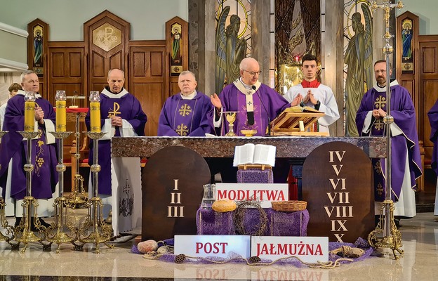 Przekazanie dokumentu odbyło się podczas Mszy św. pod przewodnictwem abp. Stanisława Budzika
