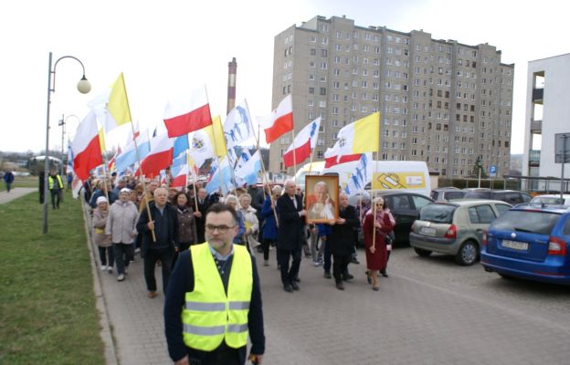 III Marsz Papieski, tym razem wyruszył spod kościoła Św. Anny na wałbrzyskim Podzamczu