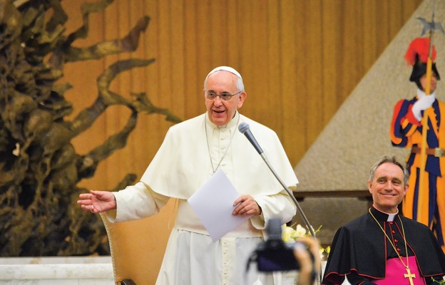 Potrzebujemy Kościoła zdolnego towarzyszyć ludziom w ich drodze, Kościoła, który wychodzi poza zwykłe słuchanie – mówił papież Franciszek