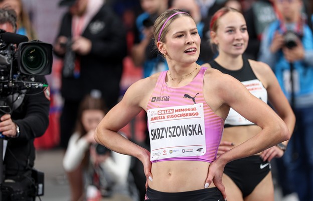 Pia Skrzyszowska na mecie biegu na 100 m przez płotki kobiet