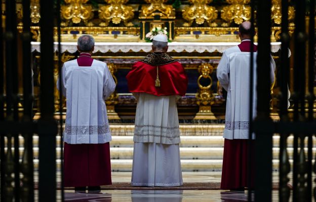 Modlitwa Leona XIV przed obrazem „Salus Populi Romani”