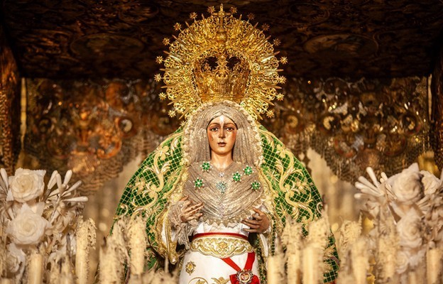 XVII-wieczna figura Matki Boskiej z Macareny